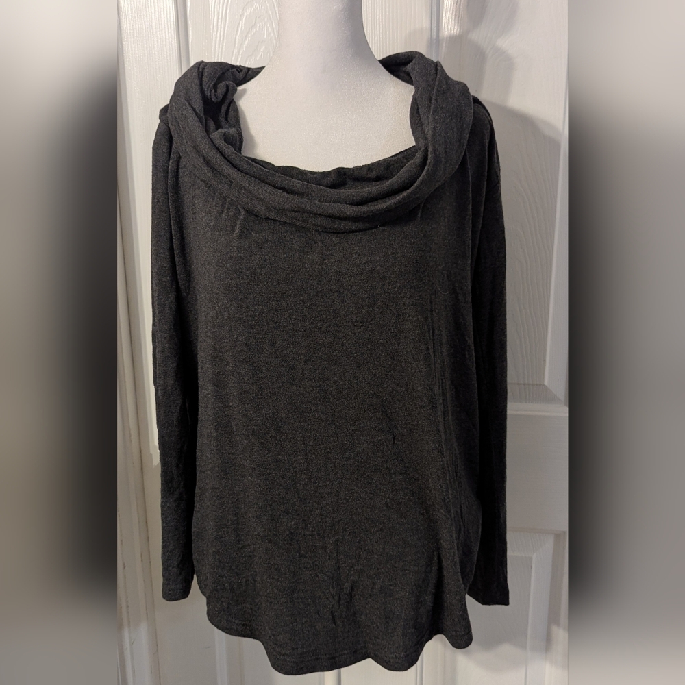 Gap heathered gray cowl neck sweater Sz: M
